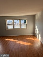 10781 Helmer Dr in Philadelphia, PA - Foto de edificio - Building Photo