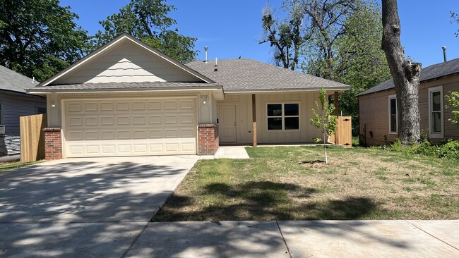 property at 1515 NE 15th St