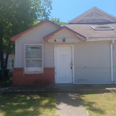 120 W Heron St in Denison, TX - Building Photo
