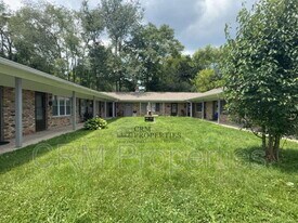 6134 Hillside Ave in Indianapolis, IN - Building Photo