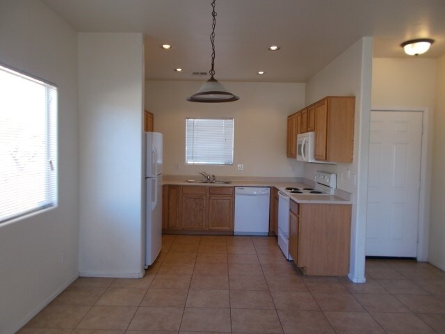 9104 W Cambridge Ave in Phoenix, AZ - Building Photo - Building Photo
