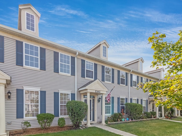 property at 2262 Georgetown Cir