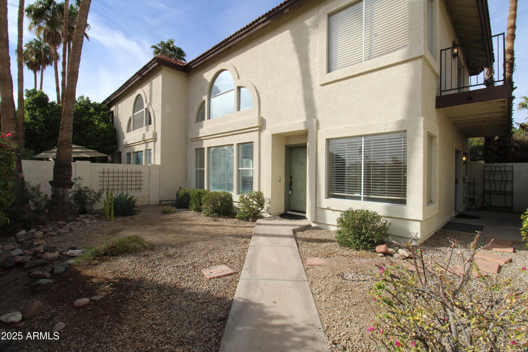 4813 E Hazel Dr in Phoenix, AZ - Building Photo