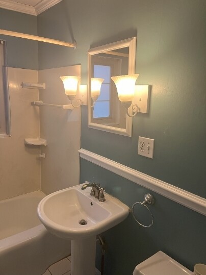 1740 E Broad St in Columbus, OH - Building Photo - Building Photo