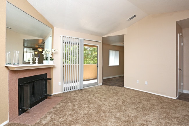 Willow Grove in Modesto, CA - Building Photo - Interior Photo