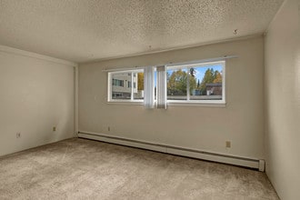 Montclair in Anchorage, AK - Building Photo - Building Photo