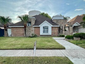 7105 N 5th St in McAllen, TX - Building Photo