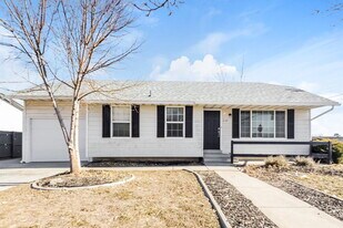 6187 Misty Way in Kearns, UT - Building Photo