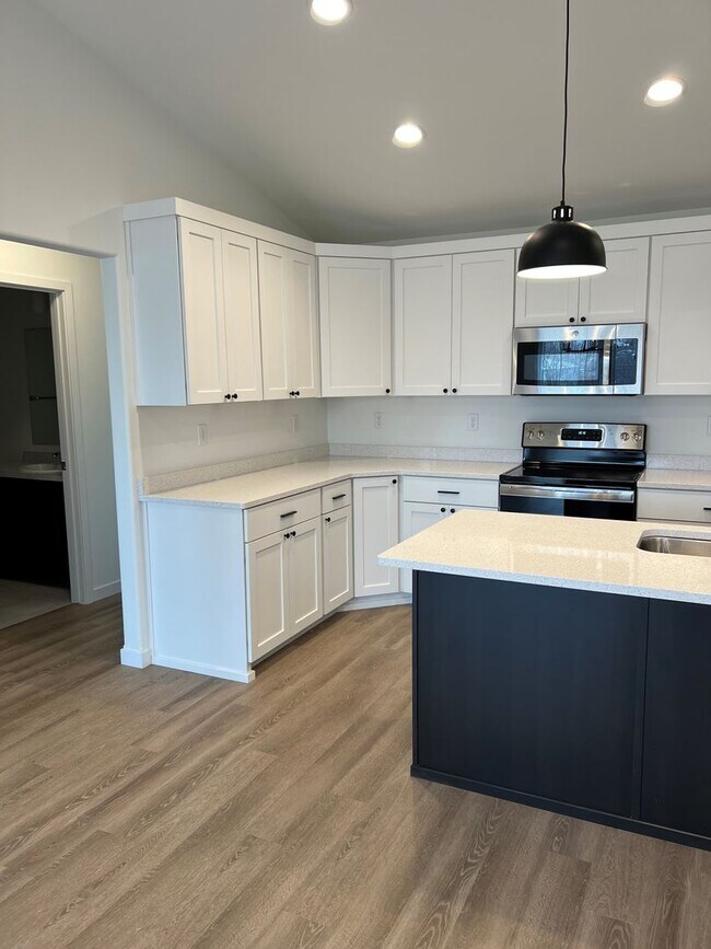 302a Toronto Dr in Hillsboro, ND - Building Photo - Building Photo