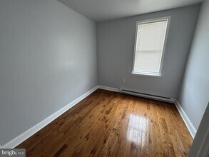 2033 McKean St in Philadelphia, PA - Building Photo - Building Photo