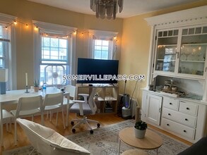 117 Hillsdale Rd in Somerville, MA - Building Photo - Building Photo
