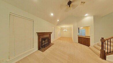 8102 SW Cherokee Ave in Lawton, OK - Building Photo - Building Photo