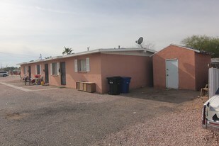 296 E Morelos St in Chandler, AZ - Building Photo
