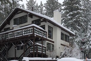 1117 Lucerne Way in Incline Village, NV - Building Photo