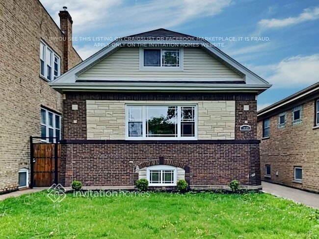property at 1939 N Sayre Ave