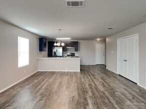 9802 Marbach Brk in San Antonio, TX - Building Photo - Building Photo