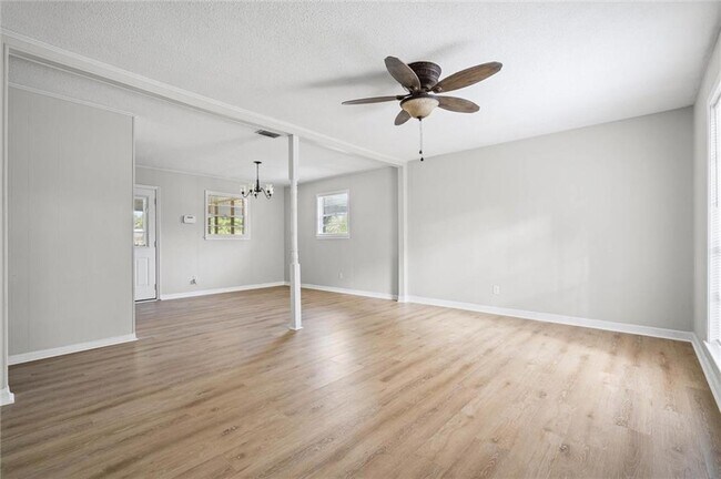 4516 Champlain Ave in Mobile, AL - Building Photo - Building Photo