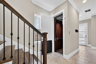 2116 Mason St in Houston, TX - Foto de edificio - Building Photo