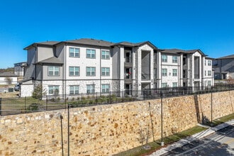 Ridge At Lancaster in Dallas, TX - Foto de edificio - Building Photo
