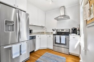 159 W Seventh St in Boston, MA - Building Photo - Building Photo