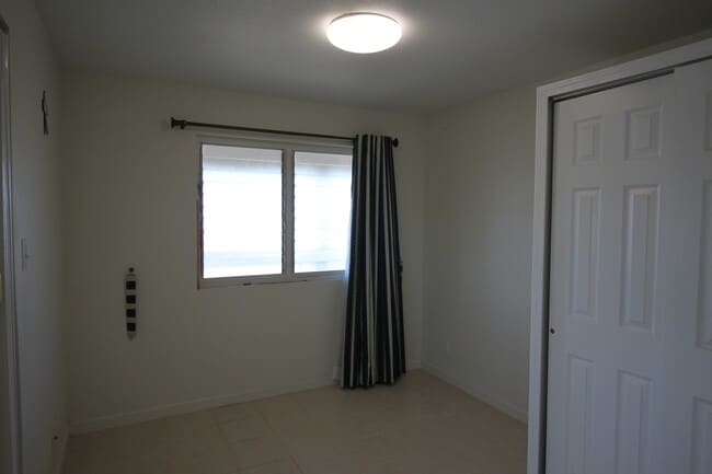 3632 Salt Lake Blvd in Honolulu, HI - Building Photo - Building Photo