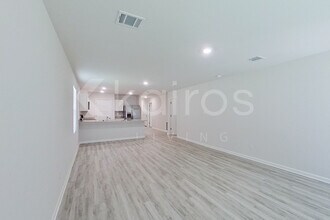 14207 War Admiral Ave in Denham Springs, LA - Foto de edificio - Building Photo