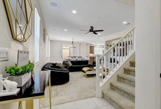 229 Sul Ponticello Ave in Henderson, NV - Foto de edificio - Building Photo
