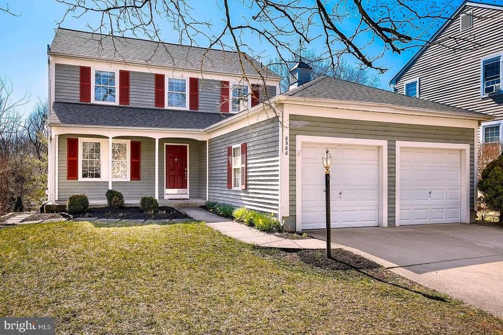 8580 Dark Hawk Cir in Columbia, MD - Building Photo