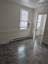 560 Clinton Ct, Unit 560 clinton court in Hazleton, PA - Foto de edificio - Building Photo