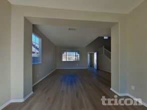 6134 W Ave J 12 in Lancaster, CA - Building Photo - Building Photo