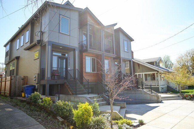 2618 SE 51st Ave in Portland, OR - Building Photo - Building Photo