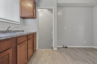 19356 Westmoreland Rd in Detroit, MI - Building Photo - Building Photo