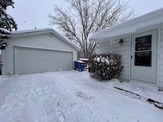 2728 Vassar Dr SE in Grand Rapids, MI - Building Photo - Building Photo