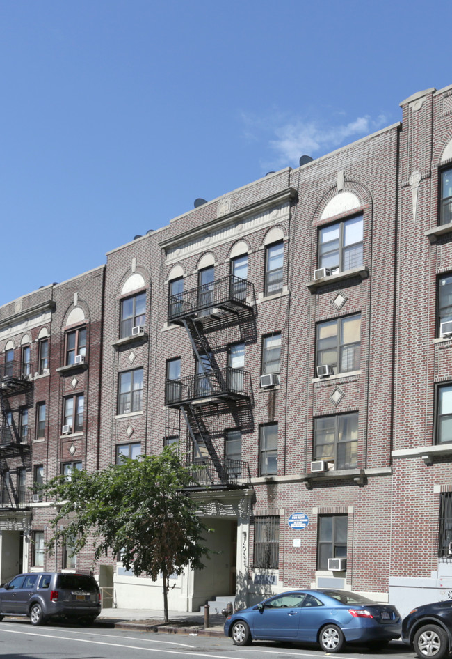 1604 Bedford Ave in Brooklyn, NY - Building Photo - Building Photo