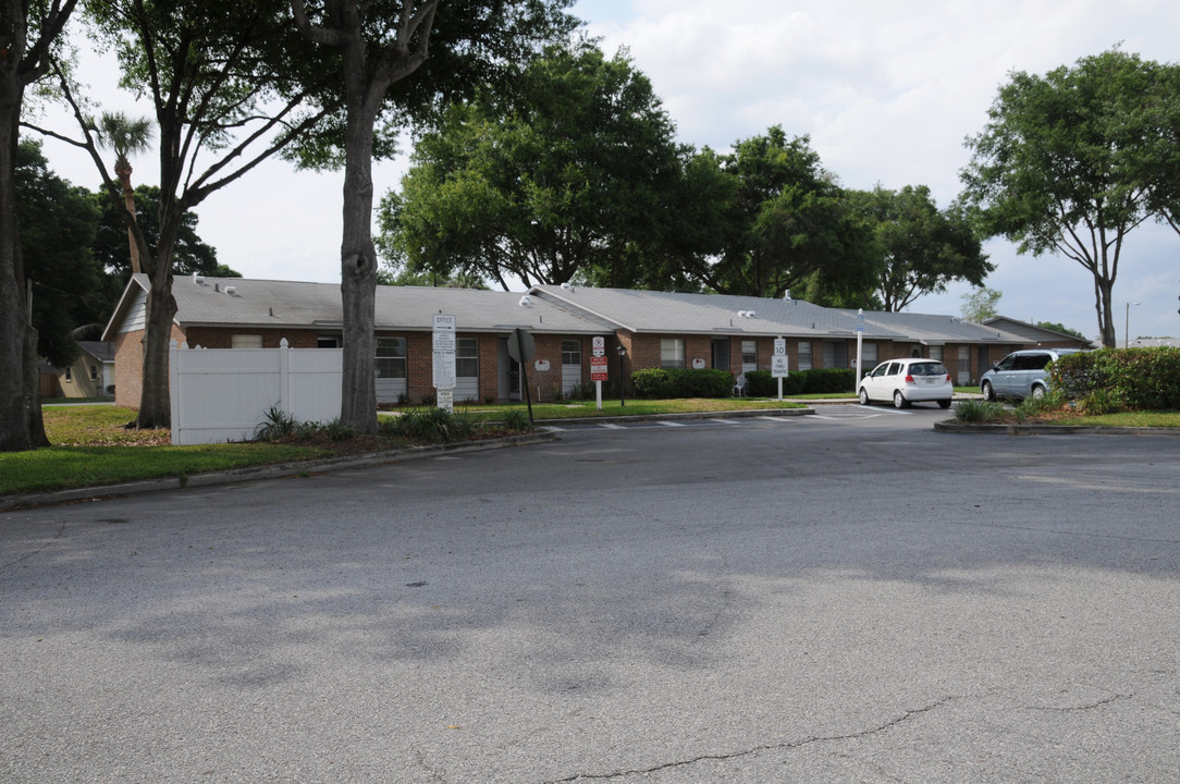 Pearl Lane Apartments in Umatilla, FL - Foto de edificio