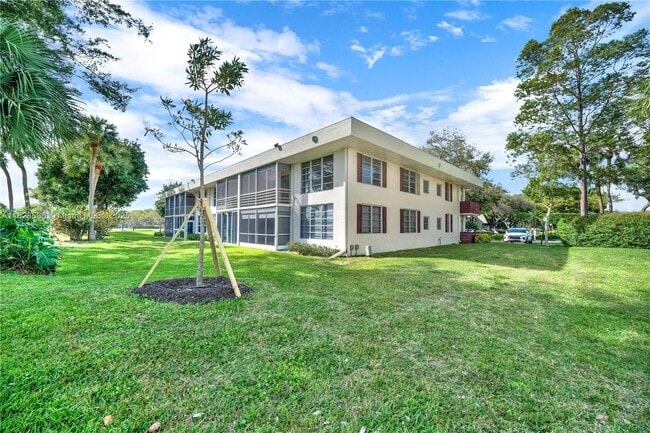 property at 3200 N Course Ln