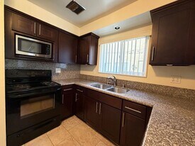 4115 Hilaria Way in Newport Beach, CA - Building Photo