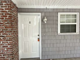 4025 Sandtrap Ave in Little River, SC - Building Photo