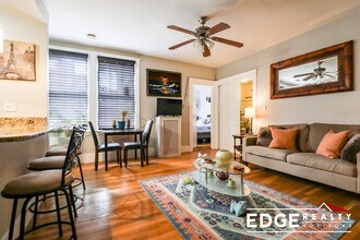 120 Lanark Rd, Unit 2 in Boston, MA - Building Photo - Building Photo