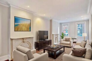 726 S 16th St in Philadelphia, PA - Building Photo