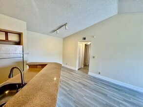 3390 Pinewalk Dr N in Margate, FL - Building Photo - Building Photo