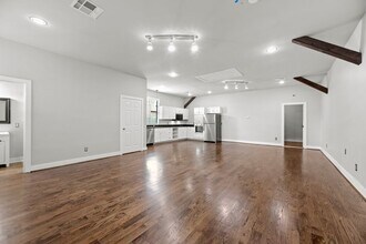 633 E 11th St in Houston, TX - Building Photo - Building Photo