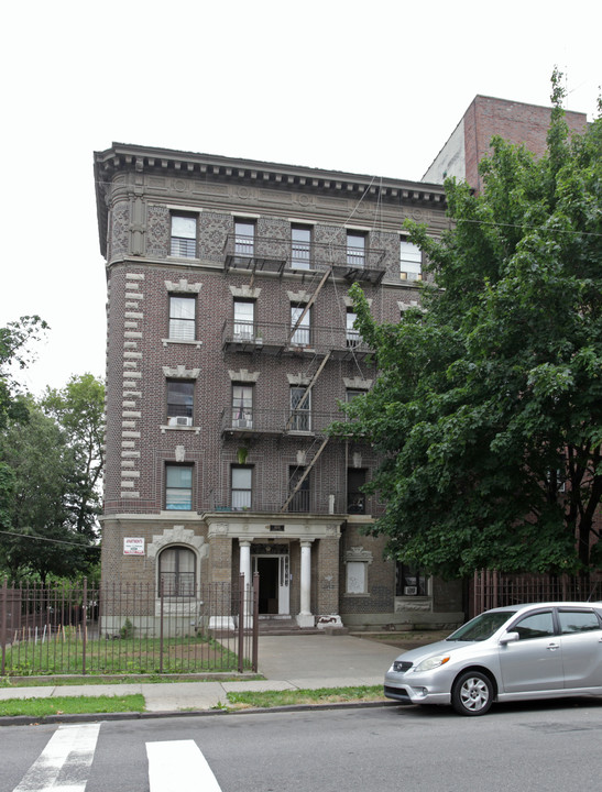 1618 Beverley Rd in Brooklyn, NY - Foto de edificio