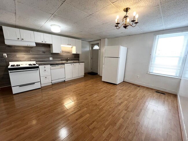 143 William St in Middletown, CT - Foto de edificio - Building Photo