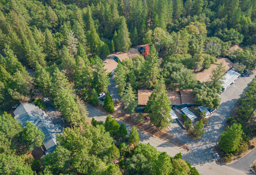 13900 Ponderosa Way in Pine Grove, CA - Building Photo