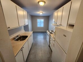 7 Reading Crescent in Saint John, NB - Building Photo - Building Photo