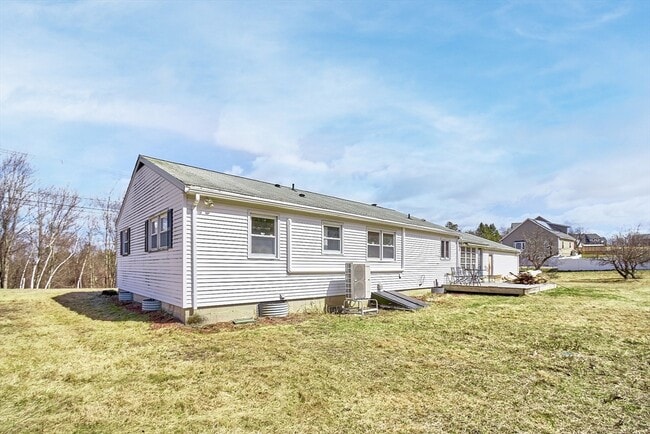 60 Overlook Rd in Westminster, MA - Building Photo - Building Photo