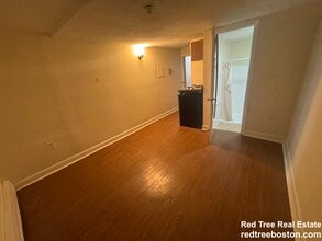 49 S Huntington Ave in Boston, MA - Foto de edificio - Building Photo