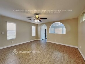 7836 Sedalia St in Las Vegas, NV - Foto de edificio - Building Photo