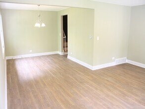 1117 Ogden Ave in Western Springs, IL - Building Photo - Building Photo